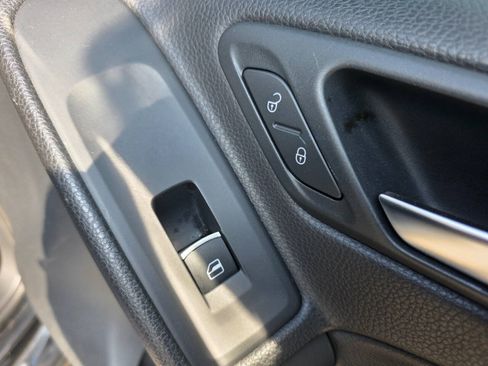 Used 2013 Volkswagen GTI Driver's Edition FWD image 28