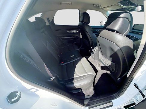 Used 2025 Genesis GV70 2.5T image 27