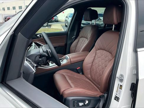 Used 2025 BMW X5 xDrive40i image 28