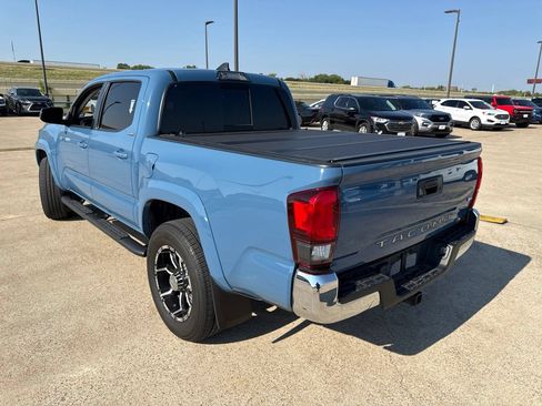 Used 2019 Toyota Tacoma SR5 RWD image 8