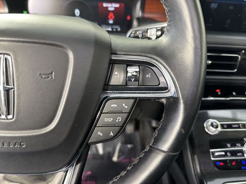 Used 2021 Lincoln Nautilus Reserve image 14