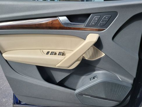 Used 2018 Audi Q5 2.0T Premium Plus w/ Premium Plus Package image 30