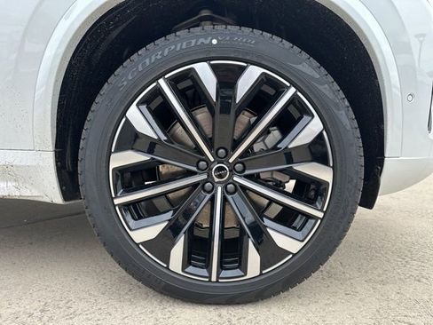 New 2026 Volvo XC90 B6 Ultra w/ Protection Package image 9