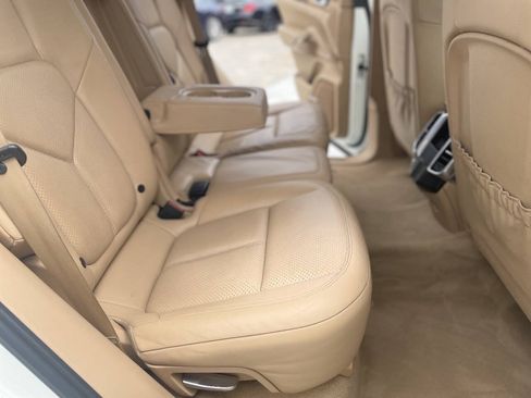 Used 2012 Porsche Cayenne AWD/4WD image 26