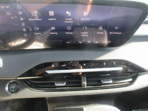 New 2026 Buick Enclave Preferred image 18