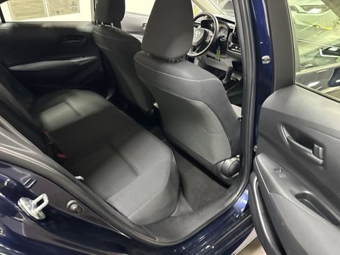 Used 2023 Toyota Corolla LE image 33
