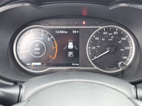 New 2025 Nissan Versa SR image 16