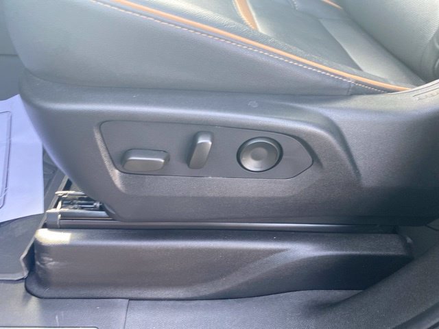 Used 2023 GMC Yukon XL AT4 AWD/4WD image 12