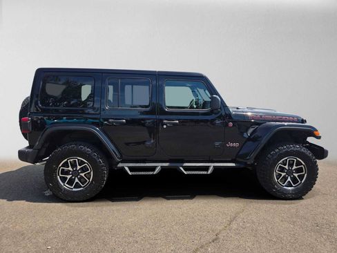 Used 2026 Jeep Wrangler Unlimited Rubicon AWD/4WD image 2