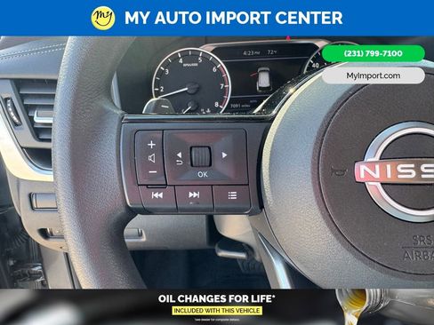 Used 2023 Nissan Rogue SV AWD/4WD image 17