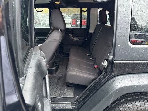 Used 2013 Jeep Wrangler Unlimited Sport image 13
