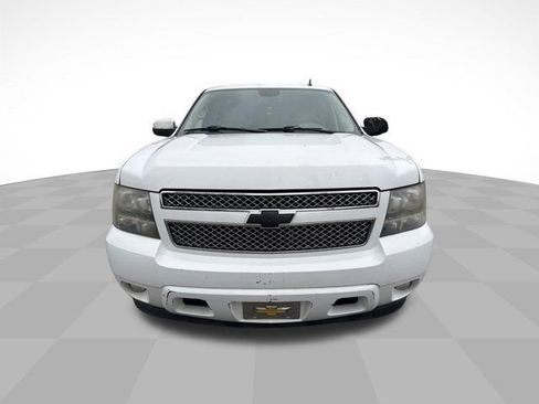 Used 2009 Chevrolet Tahoe LTZ RWD image 2