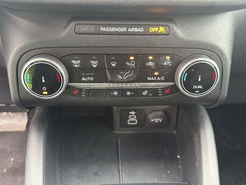 Used 2025 Ford Escape ST-Line Select image 19