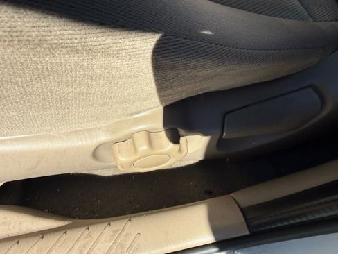 Used 2001 MAZDA Tribute ES image 13