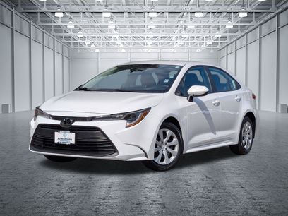 Used 2025 Toyota Corolla LE