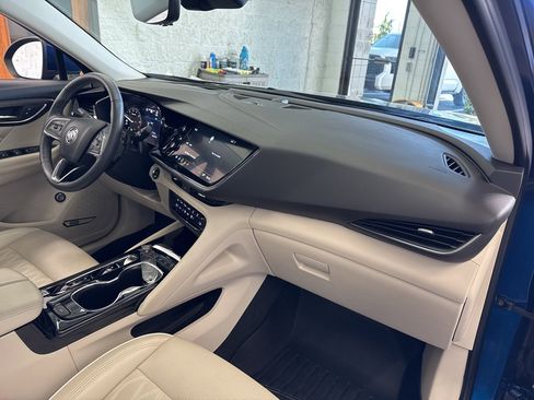 Used 2022 Buick Envision Avenir w/ Technology Package II image 55