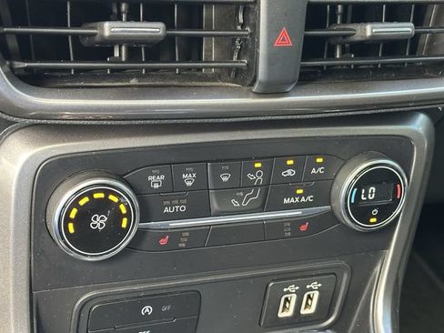 Used 2019 Ford EcoSport SE w/ SE Convenience Package FWD image 19