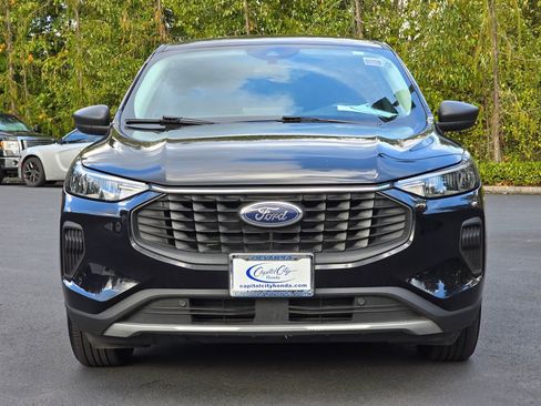 Used 2023 Ford Escape Active w/ Tech Pack #1 image 2