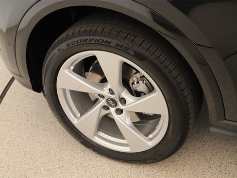 New 2025 Audi Q5 Premium Plus image 29