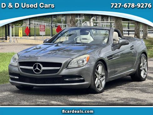 Used 2015 Mercedes-Benz SLK 250 image 1