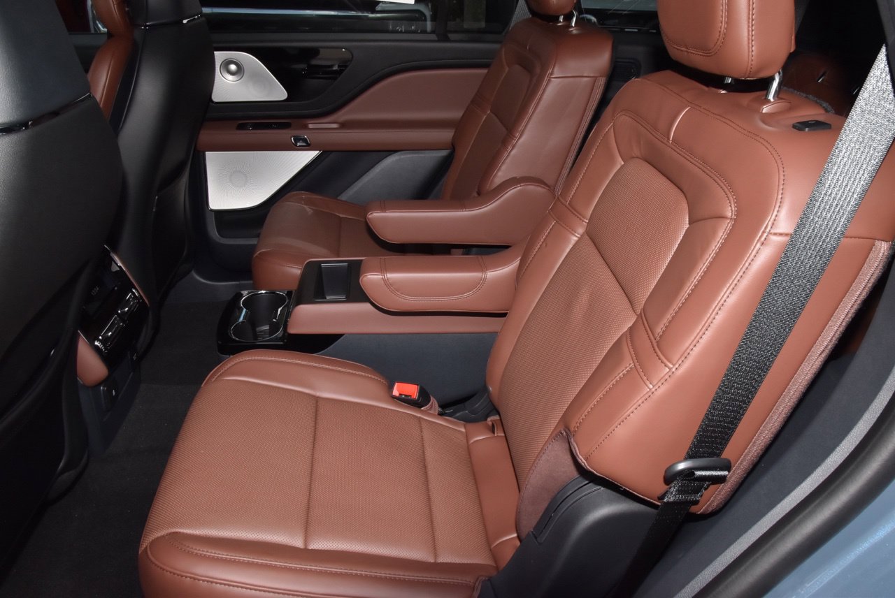 New 2027 Lincoln Aviator Reserve AWD/4WD image 14