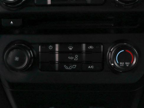 Used 2017 Ford F150 XLT image 26