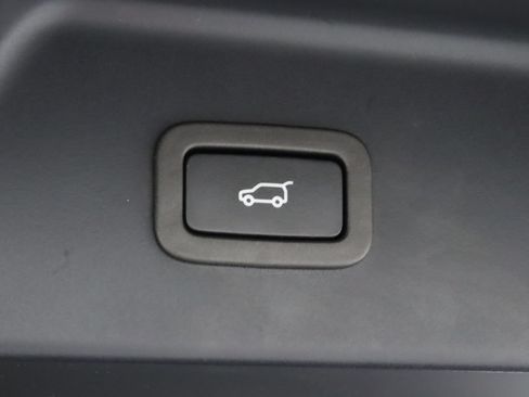 Used 2021 Land Rover Range Rover AWD/4WD image 35