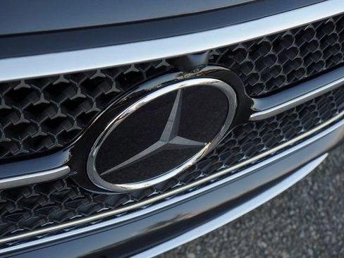 New 2026 Mercedes-Benz E 450 4MATIC Sedan image 12
