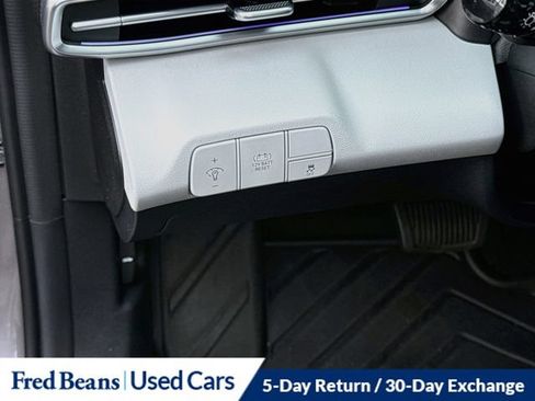 Certified 2024 Hyundai Elantra Limited FWD image 15