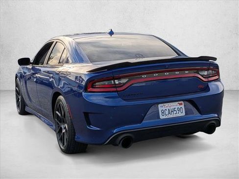 Used 2018 Dodge Charger R/T Scat Pack image 7