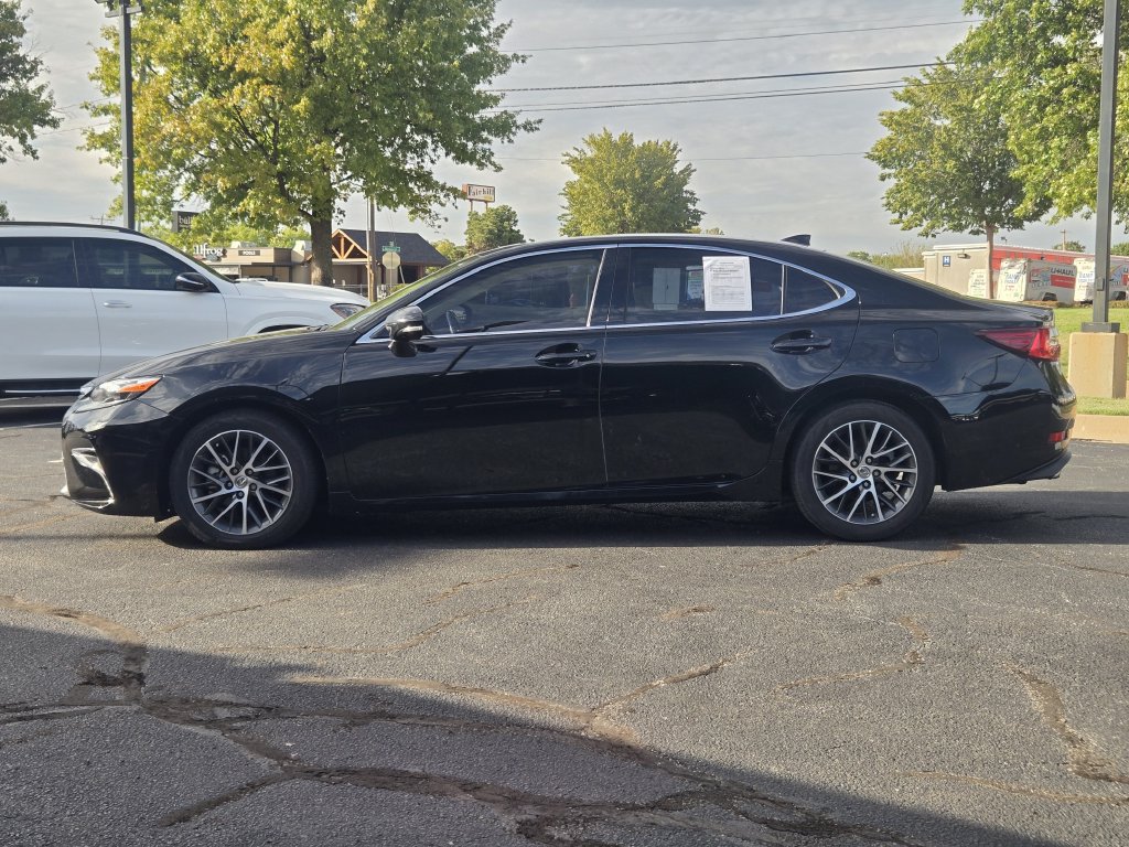 Used 2017 Lexus ES 350 FWD image 4