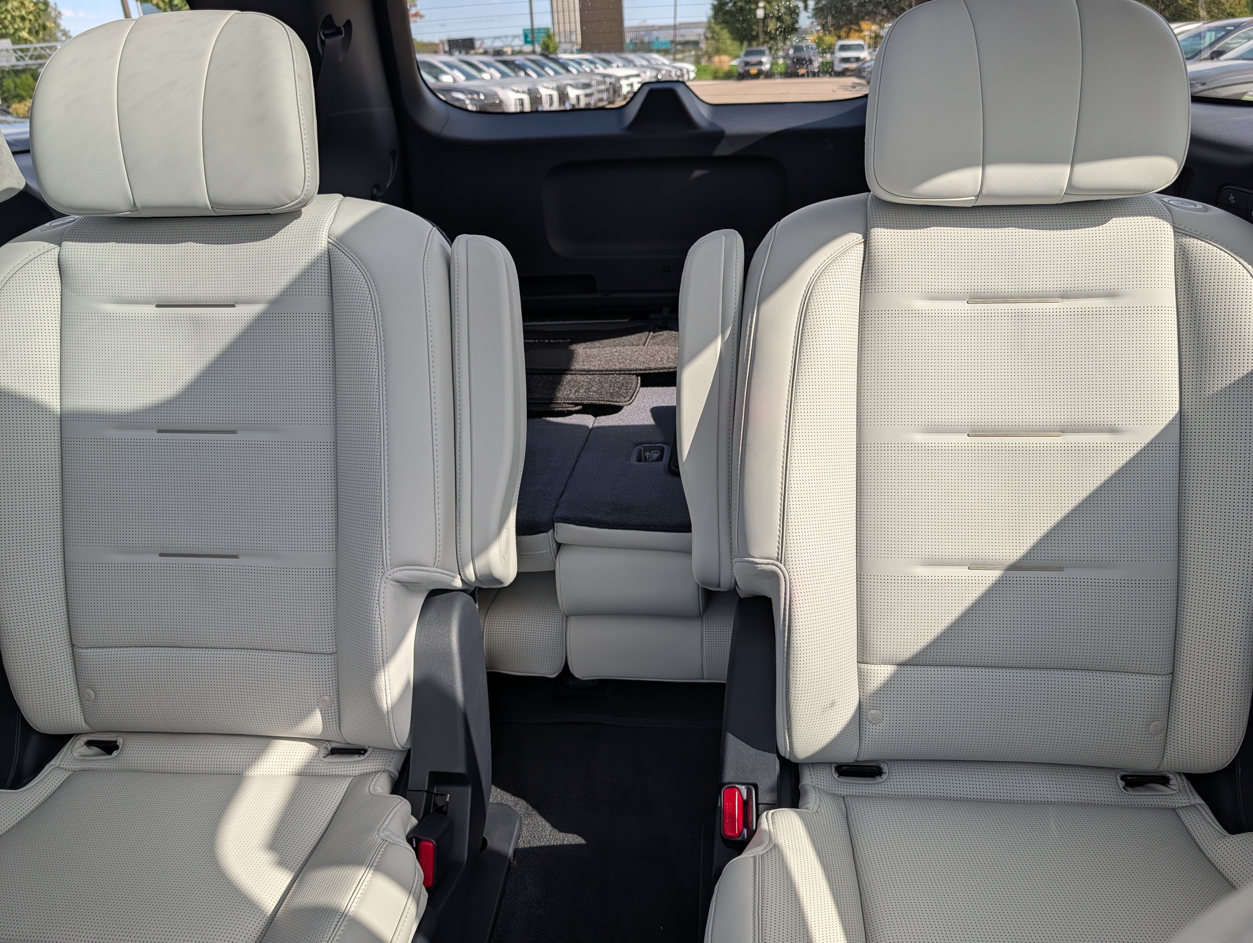 Certified 2026 Hyundai Palisade Calligraphy AWD/4WD image 13