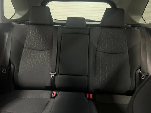 Used 2024 Toyota RAV4 XLE FWD image 28