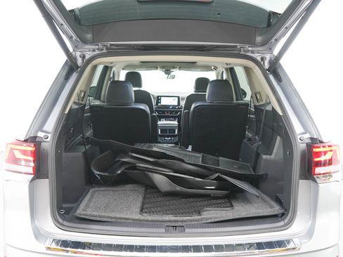 Used 2024 Volkswagen Atlas SEL Premium R-Line AWD/4WD image 16