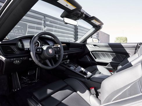 Used 2024 Porsche 911 Carrera GTS w/ Premium Package image 5