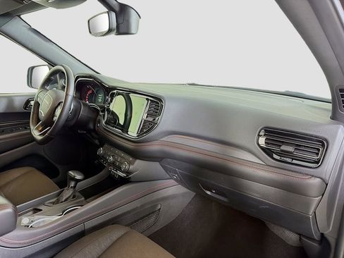 Used 2025 Dodge Durango GT image 32