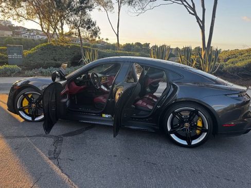 Used 2020 Porsche Taycan Turbo S image 7