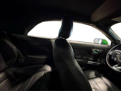 Used 2019 Ford Mustang Premium RWD image 39