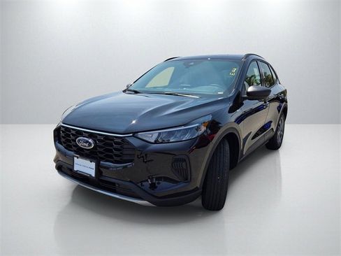 New 2025 Ford Escape ST-Line w/ Equipment Group 301A image 8