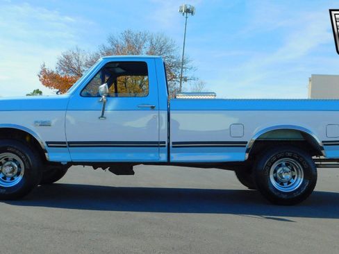 Used 1987 Ford F150 4x4 Regular Cab image 3