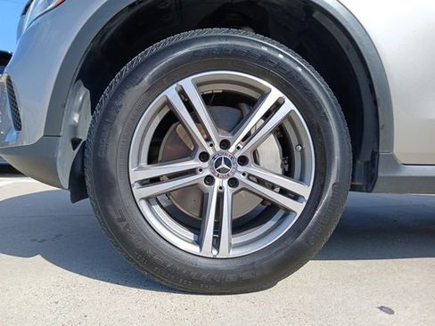 Used 2020 Mercedes-Benz GLC 300 image 5