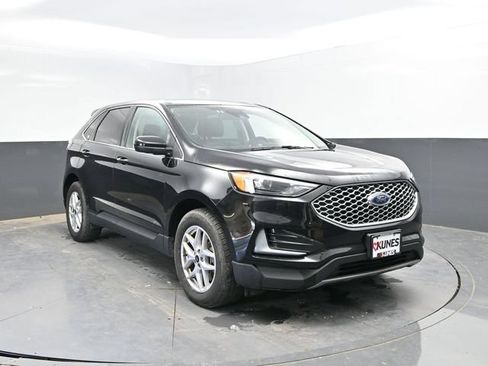 Used 2024 Ford Edge SEL AWD/4WD image 11