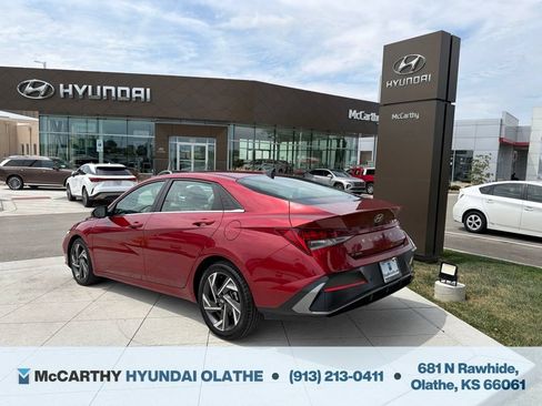 Certified 2024 Hyundai Elantra Limited FWD image 14