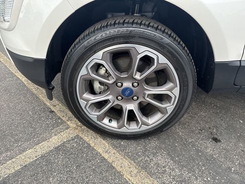 Used 2022 Ford EcoSport Titanium image 13