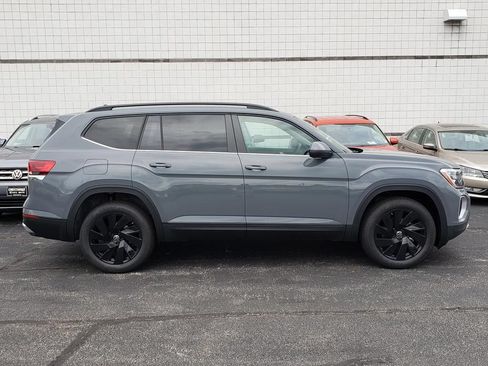 New 2026 Volkswagen Atlas SE AWD/4WD image 2