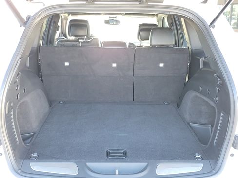 Used 2018 Jeep Grand Cherokee Limited image 17