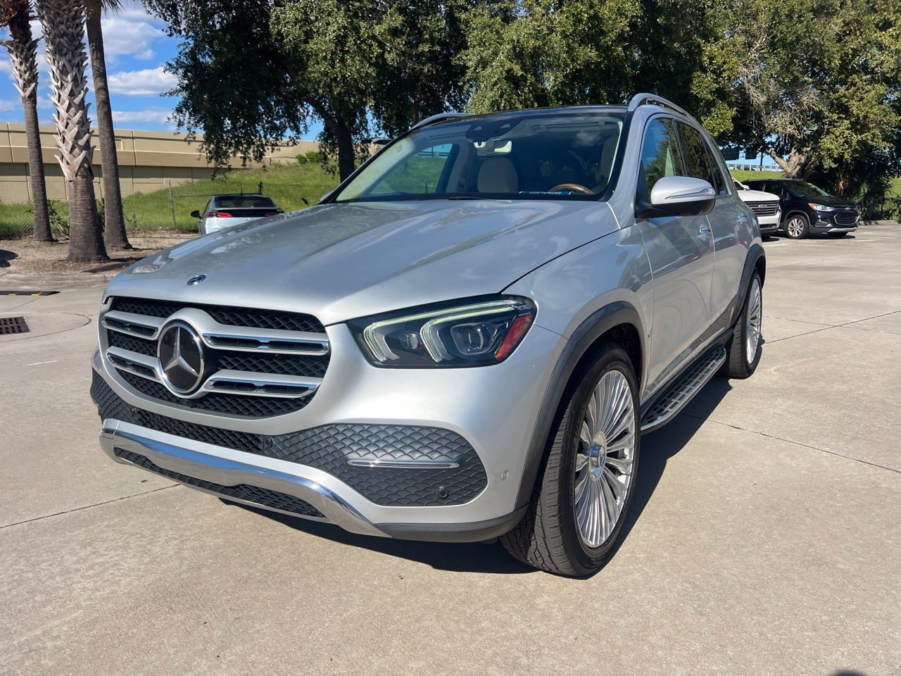 Used 2020 Mercedes-Benz GLE 350 image 1