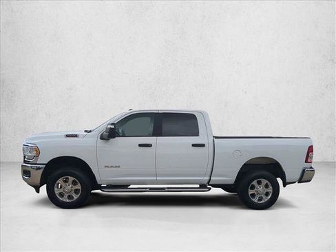 Used 2024 RAM 2500 Big Horn AWD/4WD image 9