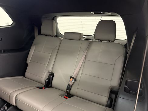 Used 2024 GMC Acadia Elevation w/ Luxury Package FWD image 30