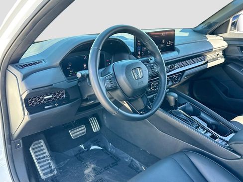 Used 2024 Honda Accord Sport image 9
